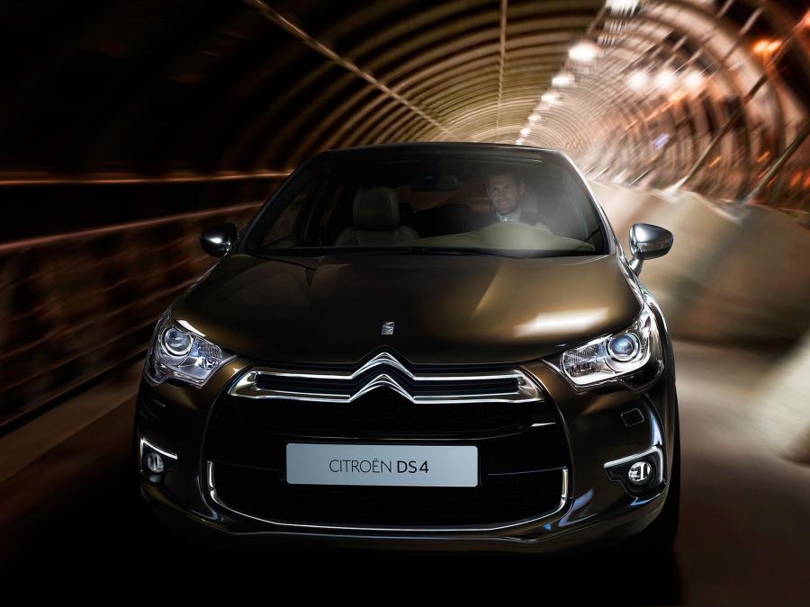  Citroen DS4 2010 года  (фото 136 из 143)